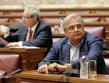 Παπαθανασίου: «Η Ελλάδα δεν μπορεί να πάει μπροστά με κωλοτούμπες του ΣΥΡΙΖΑ»